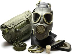 Miscellaneous Polish MP4 Gas Mask With 5 Fil